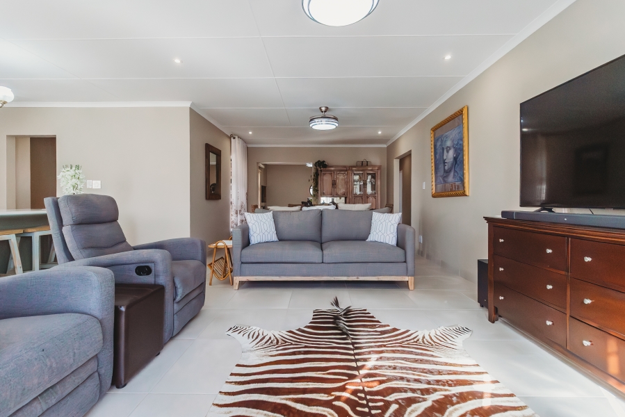 3 Bedroom Property for Sale in Heather Park Western Cape